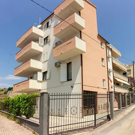 Apartamento Golden Split