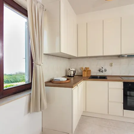 Golden شقة سبليت